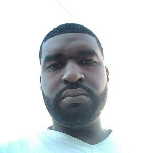 Meet your Posher, Derrick